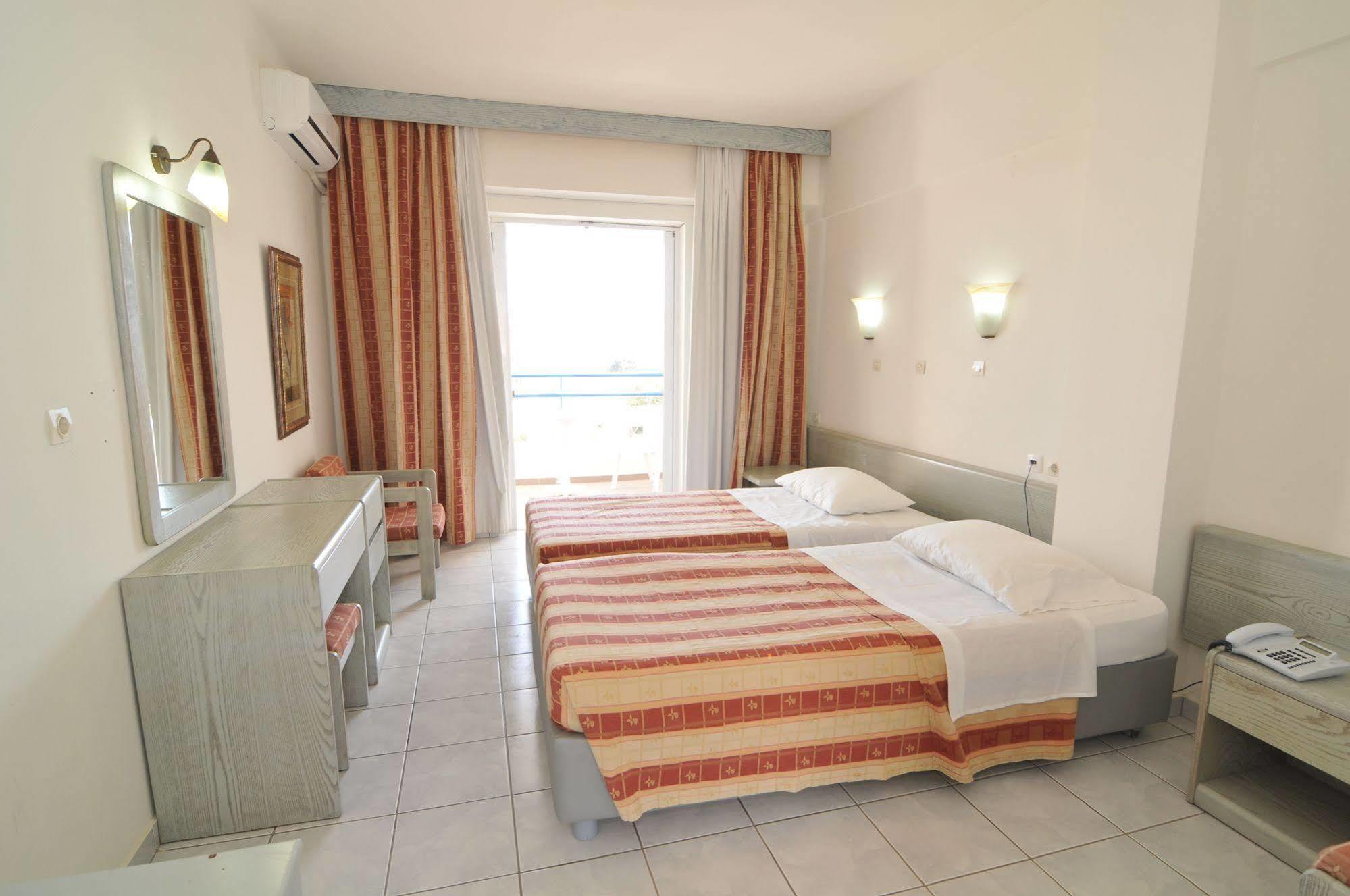Fourtounis Hotel Kéfalos Eksteriør billede